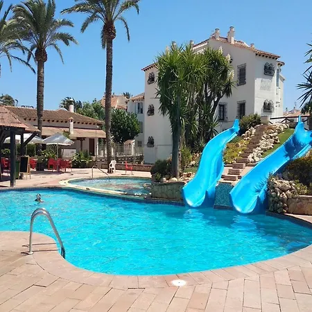 Chalet Adosado De Dos Plantas. Wifi Gratis. Вилла *